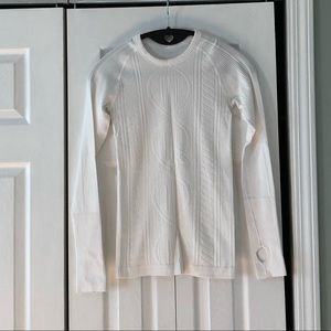 Lululemon restless pullover size 2 white
